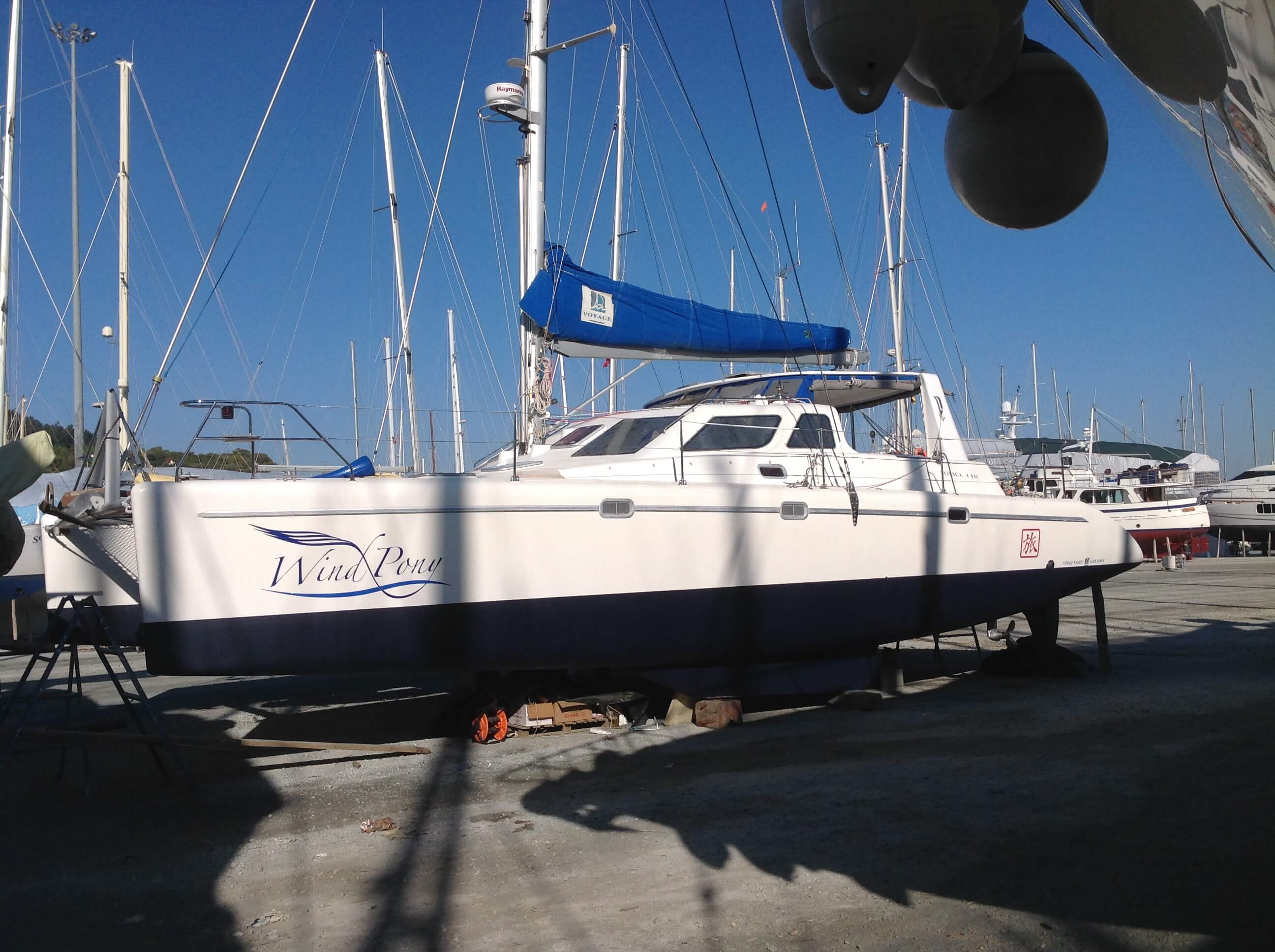 Used Sail Catamaran for Sale 2004 Voyage 440 Boat Highlights